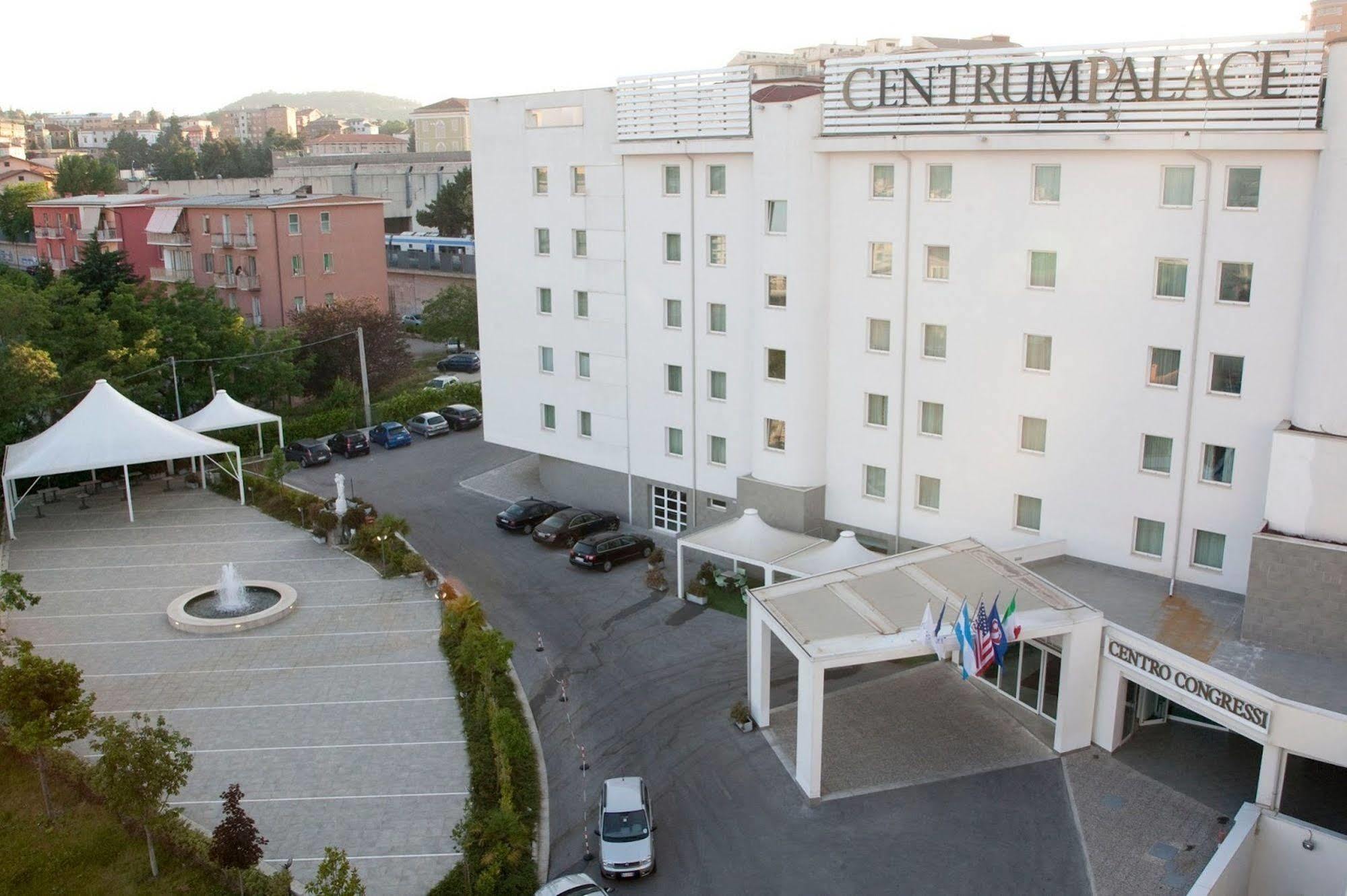 Centrum Palace Hotel & Resorts Campobasso Esterno foto
