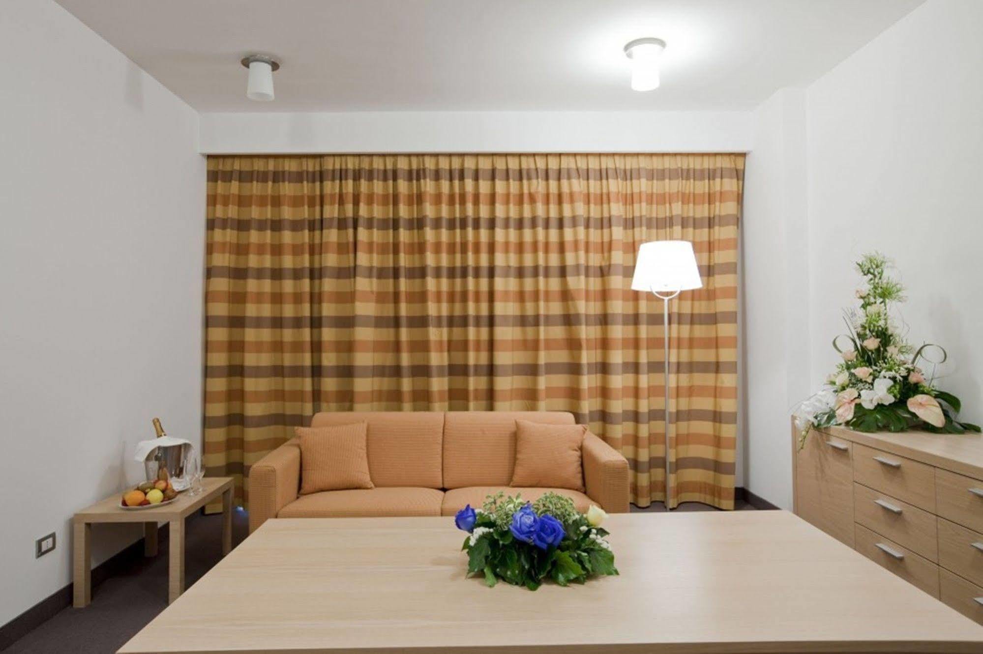 Centrum Palace Hotel & Resorts Campobasso Esterno foto