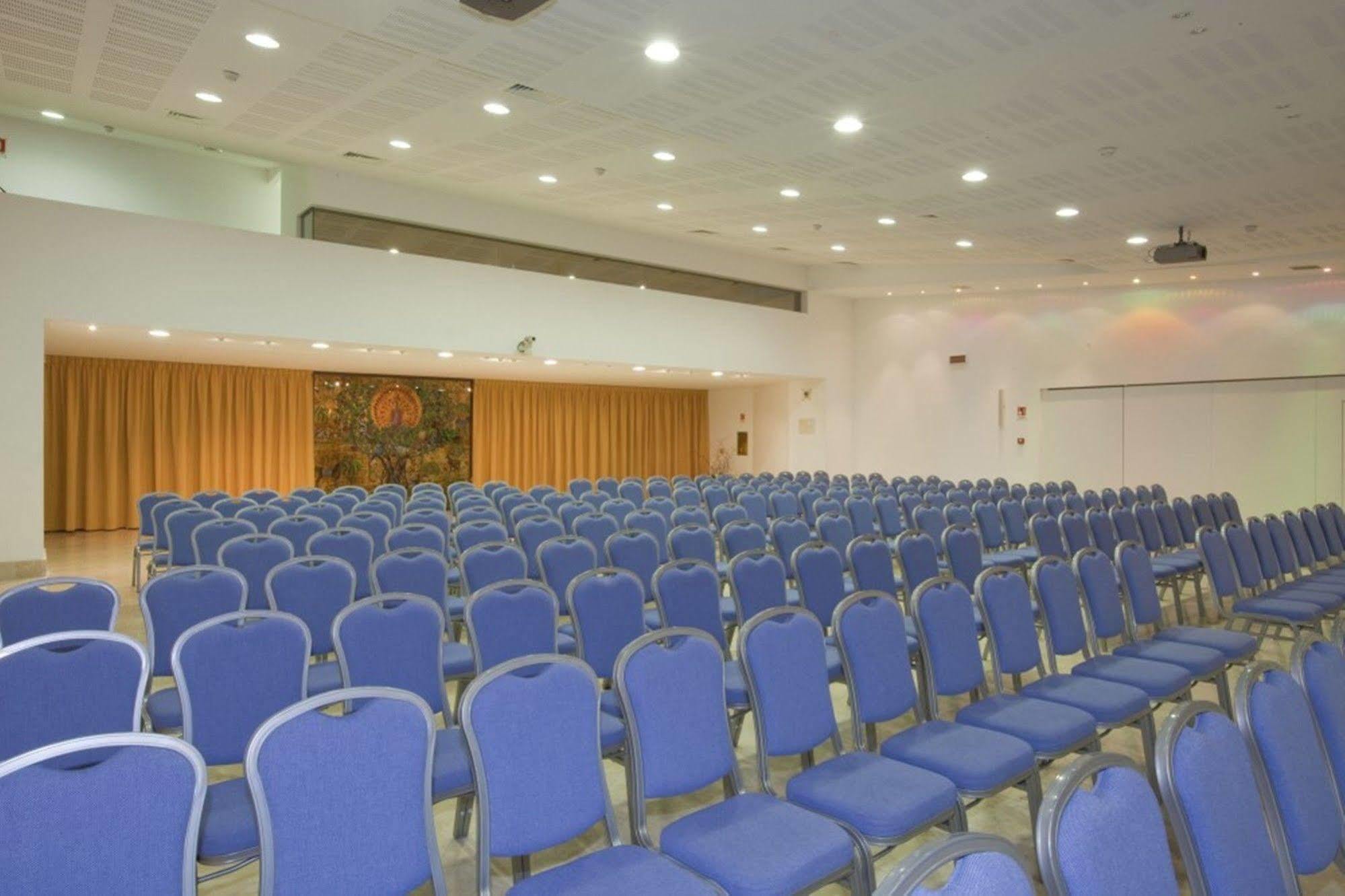 Centrum Palace Hotel & Resorts Campobasso Esterno foto